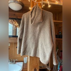 Loose turtle neck sweater